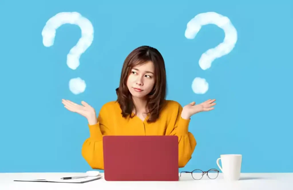 Femme-qui-se-pose-une-question sur le choix de l'eau