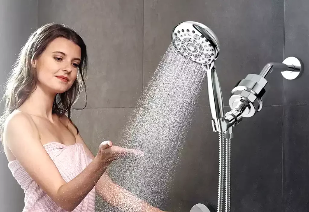 Filtre de douche installé
